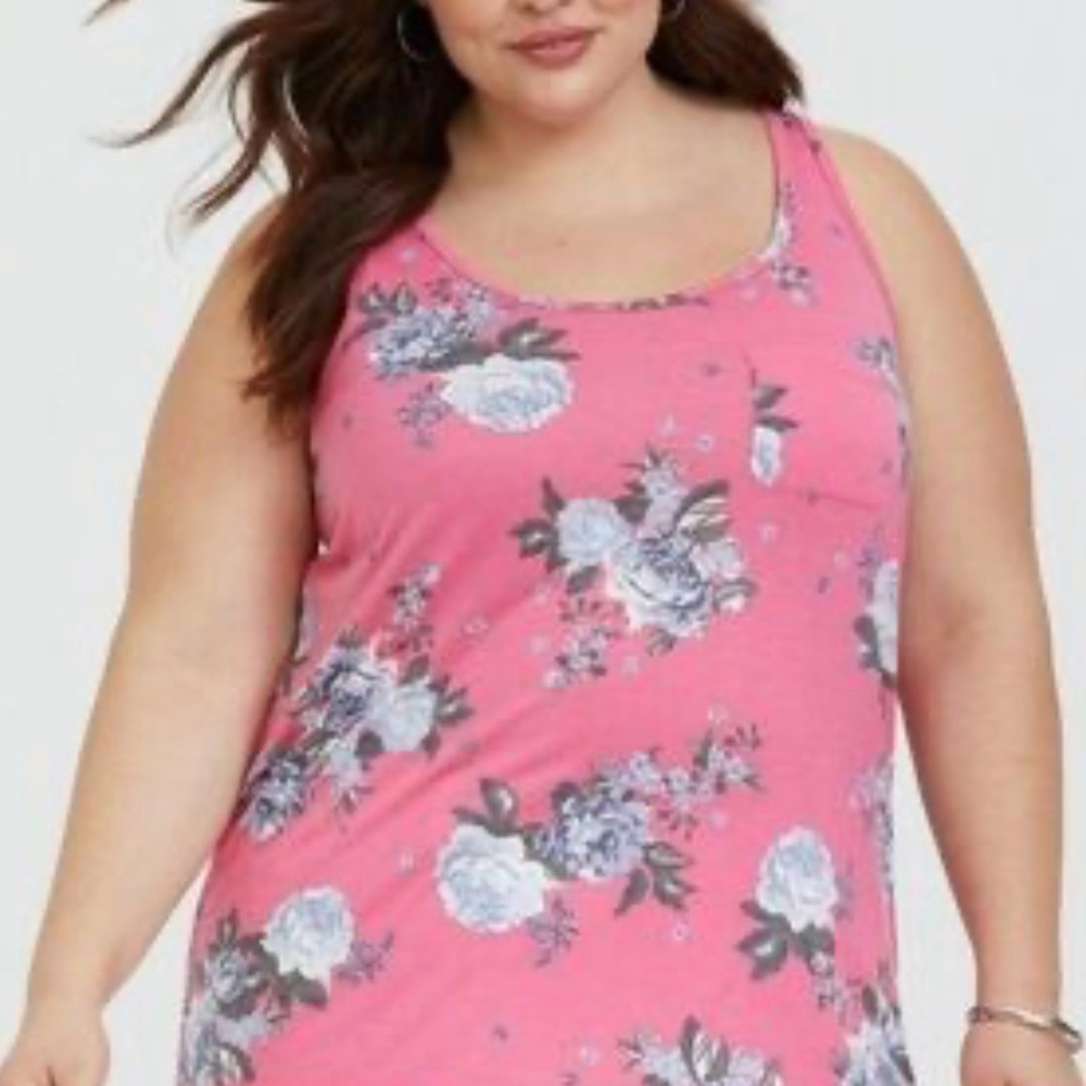 Torrid Featherweight Slub Scoop Neck Pocket Tank •Pink Floral • Size 1